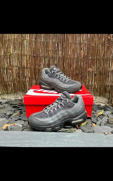 Baskets Air gris foncé