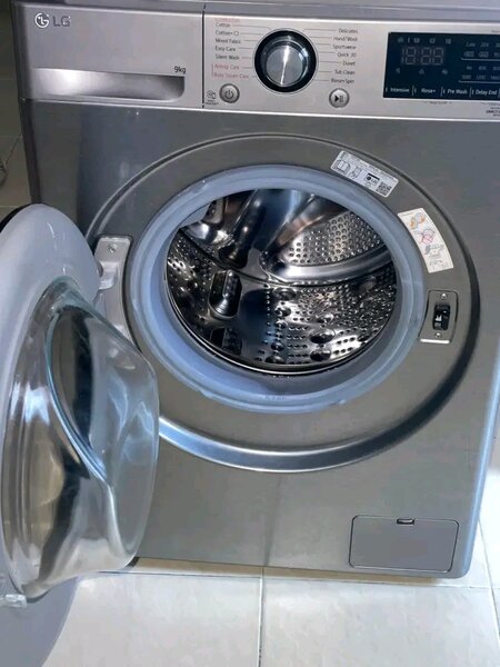 Lave-linge frontal LG