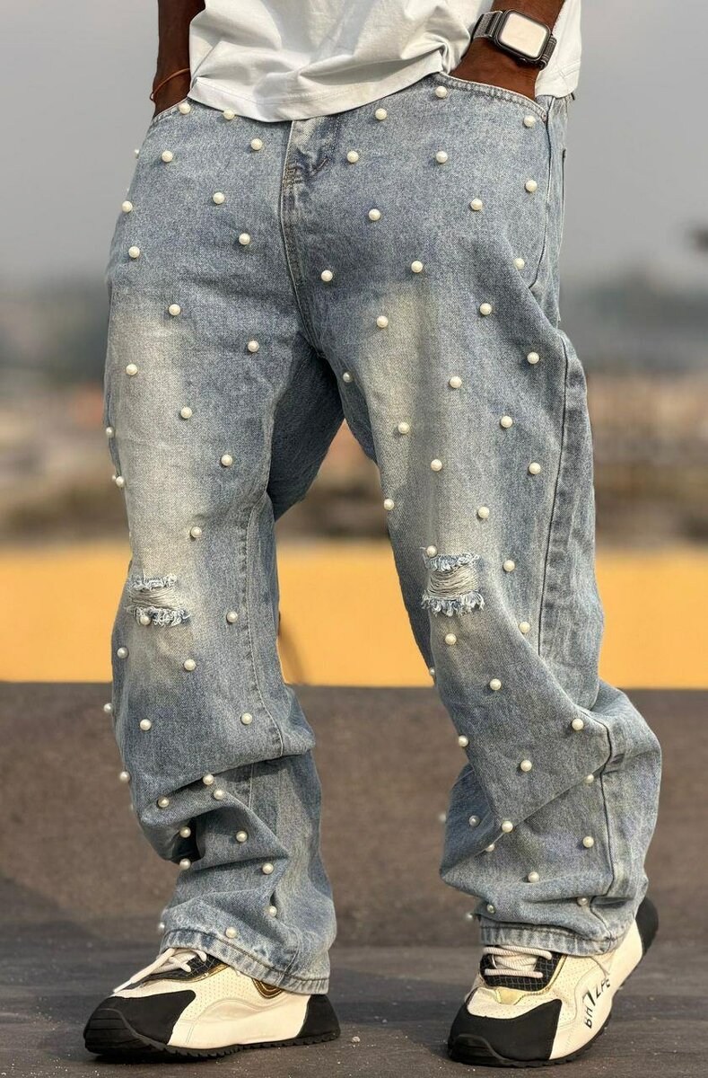 Jeans homme déchirés et décontractés