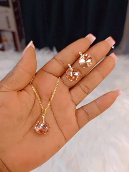 Parure bijoux élégante