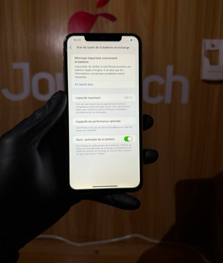 iPhone 12 Pro Max doré