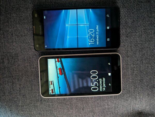 Nokia  Microsoft 550