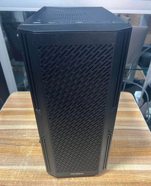 Boîtier PC Antec NX410 Noir