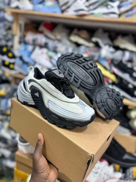 Adidas Wonder Runner