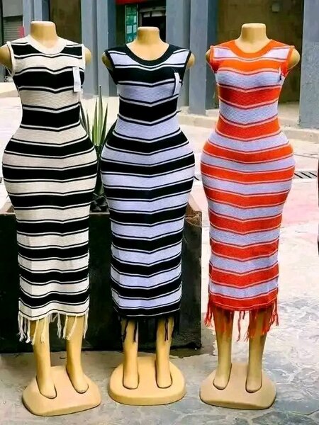 Robe rayée sans manches