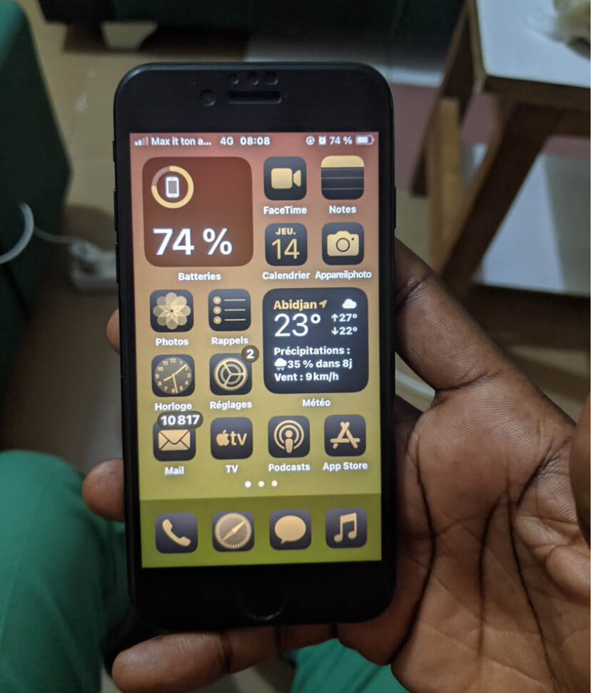 iPhone SE Reconditionné Noir