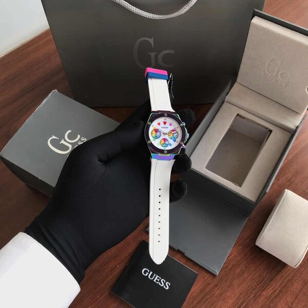 Montre Femme Arc-en-Ciel GUESS