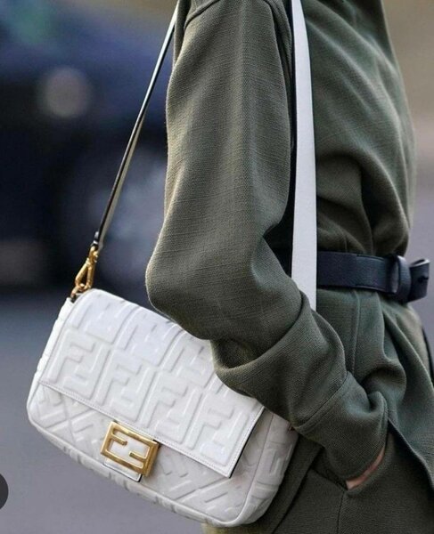 Sac FENDI en coffret