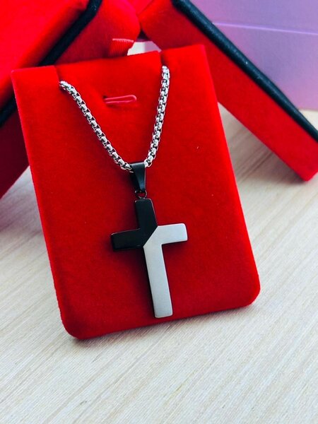 Collier Croix en Acier Inoxydable