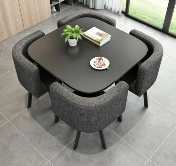 Table à manger moderne noire avec chaises grises