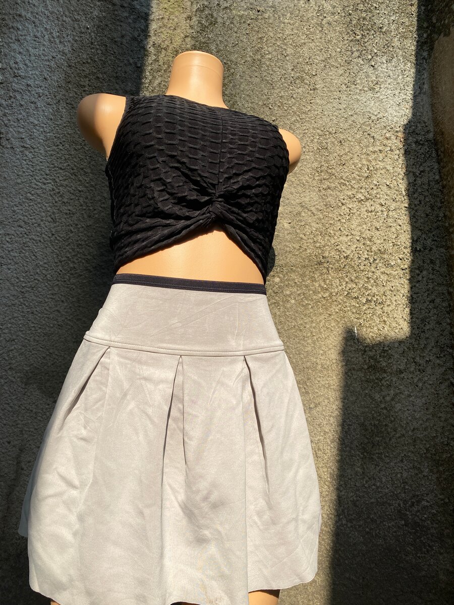 Jupe en Dentelle et Motifs Fleuris