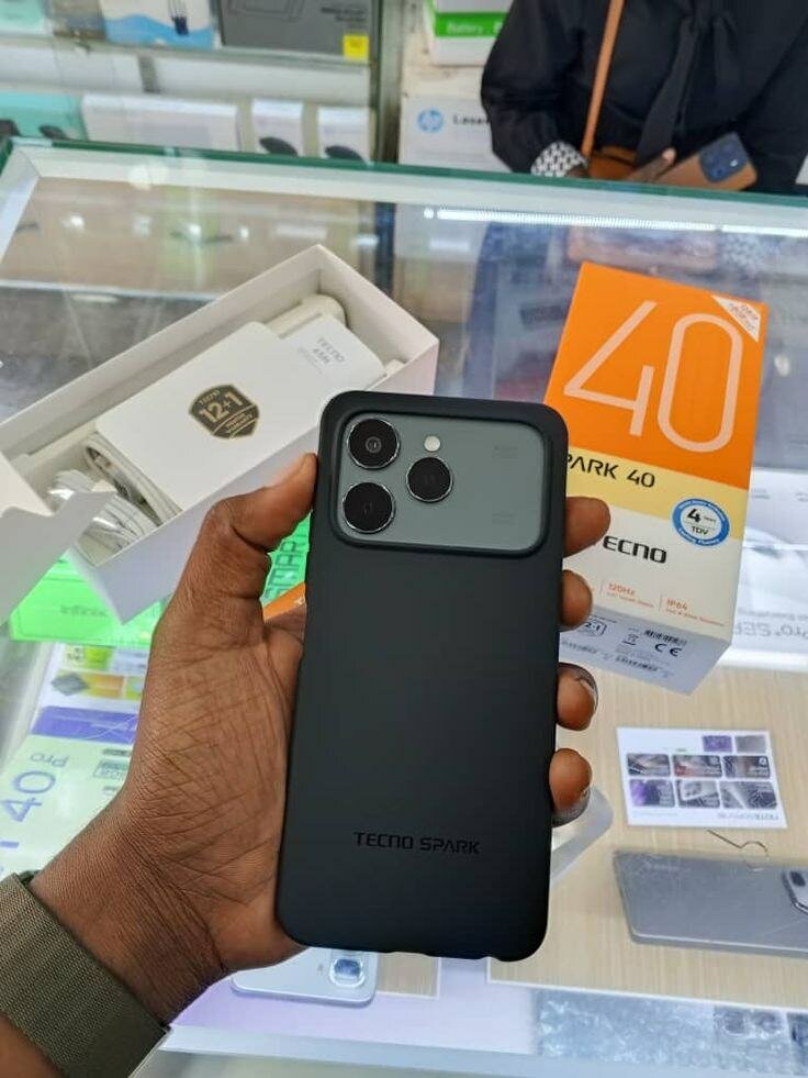 Tecno Spark 40 - Smartphone 4GB/128GB