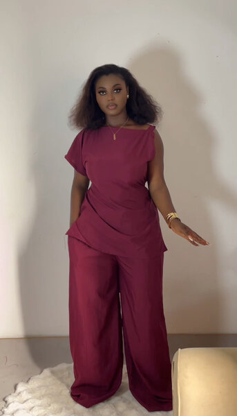 Ensemble bordeaux élégant