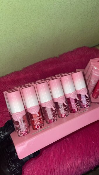 Rouge à Lèvres Mat Longue Tenue