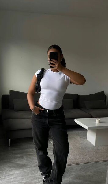 Top basic blanc avec bandeau