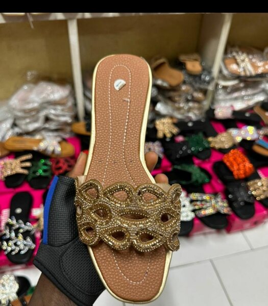 Sandales élégantes strass femme