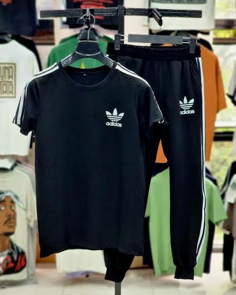 Lot de survêtements Adidas et New Balance