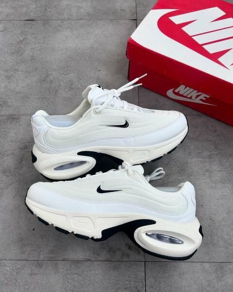 Chaussures Nike Air Max Blanc