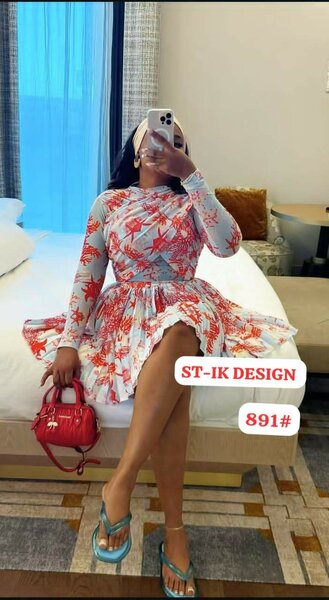 Robe Fleurie Évasée Élégante