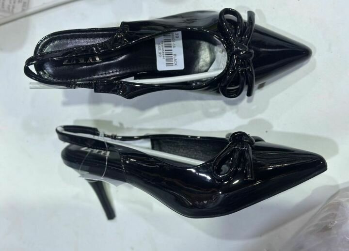 Chaussures à talons aiguilles ZARA