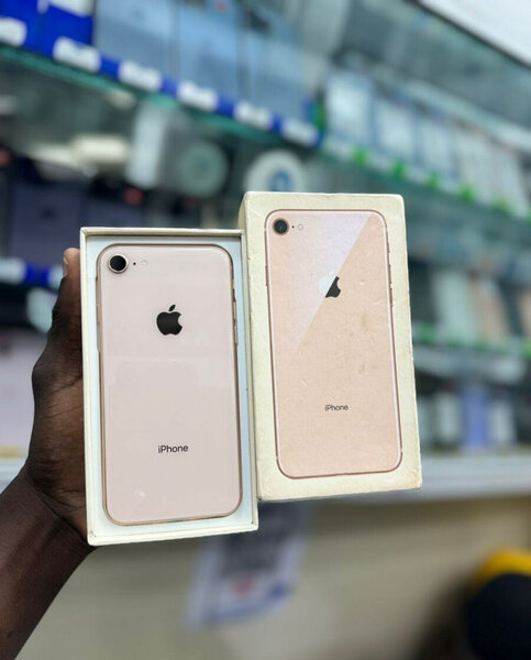 iPhone 8 64GB Smartphone