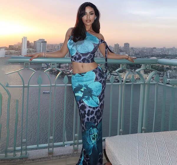 Robe élégante à fleurs