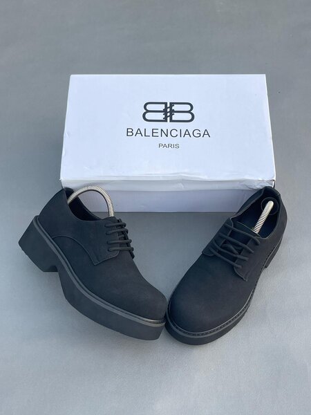 Chaussures noires Balenciaga