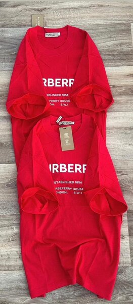 T-shirt rouge Burberry