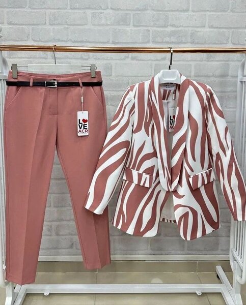 Ensemble pantalon et veste imprimé