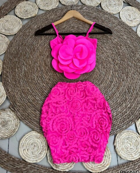 Robe Ajustée Évasée Rose