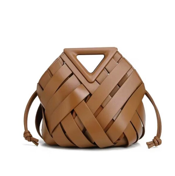 Sac à main en cuir tressé