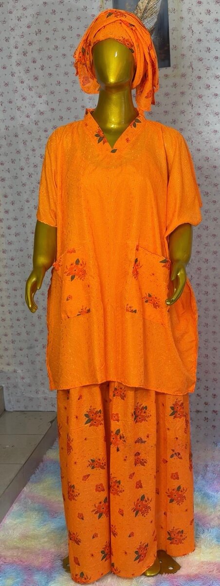 Prête à porter robe dentelle