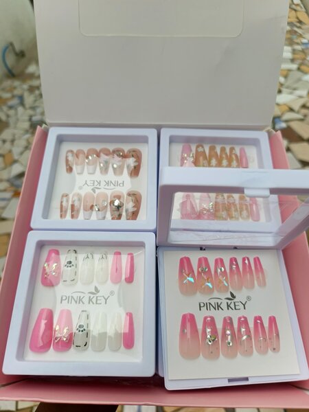 Ongles faux PINK KEY