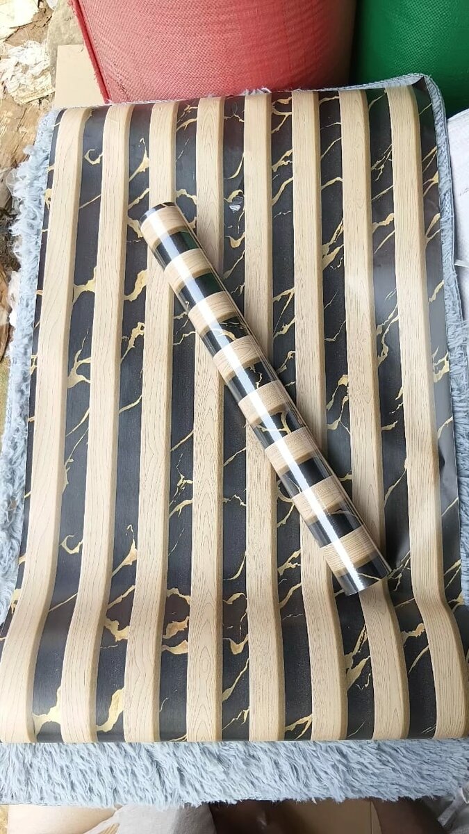 Papiers peints adhésifs motif marbre