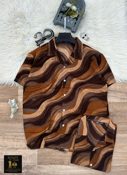 Chemise à motifs colorés