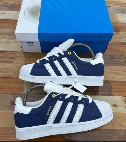Adidas Superstar bleu marine blanc