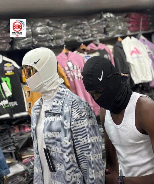 Nike Pro Therma-FIT Hood