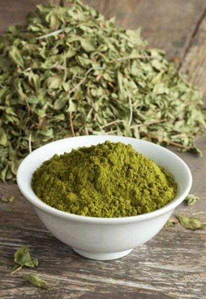 Poudre de soin capillaire naturelle