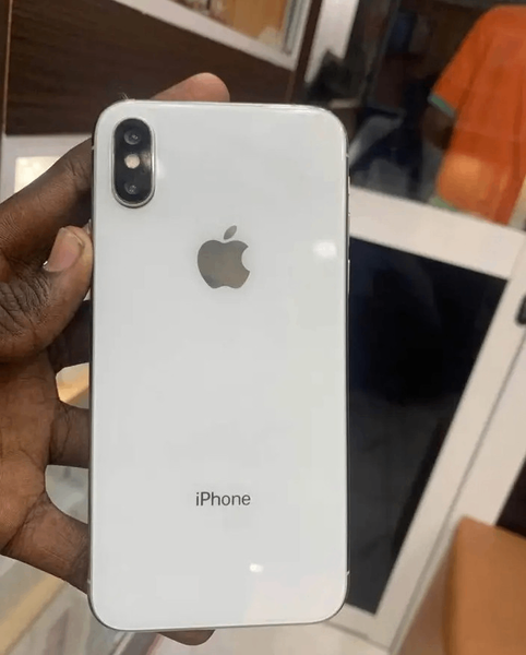 iPhone X 64 Go Argent
