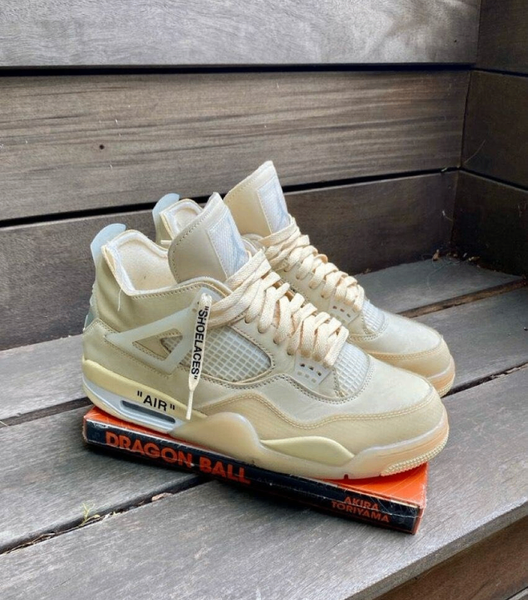 Chaussures Nike Air Jordan 4 beige