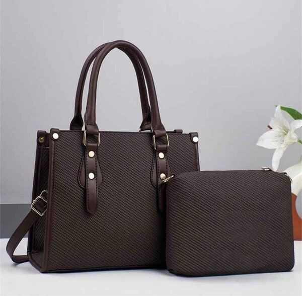 Sac à main en cuir marron pour femme