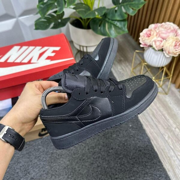 Chaussures Nike noires élégantes