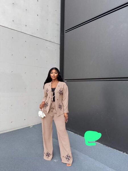 Costume élégant floral femme