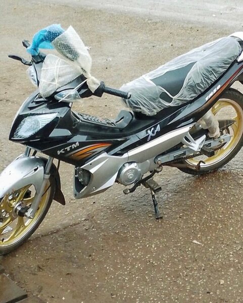 Couverture de moto KTM waterproof et résistante