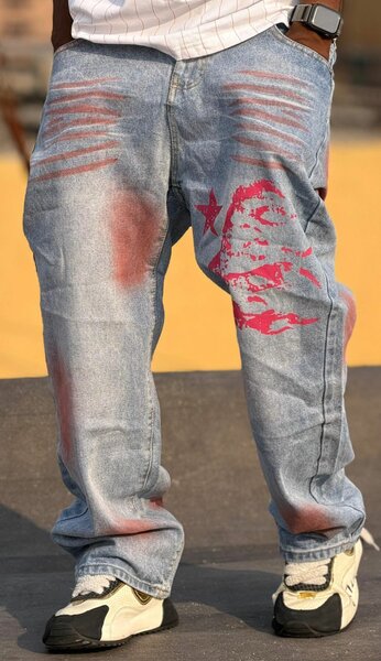 Jeans déchirés et décontractés pour homme