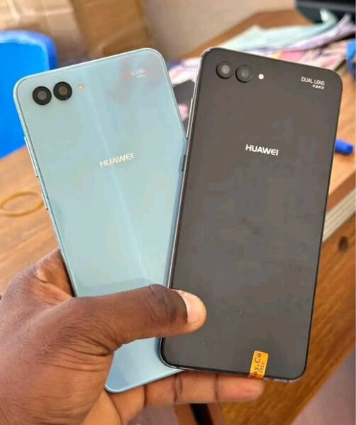 HUAWEI Nova 2S Smartphone
