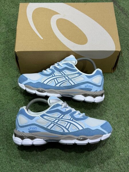 Chaussures Asics Homme Bleu Clair
