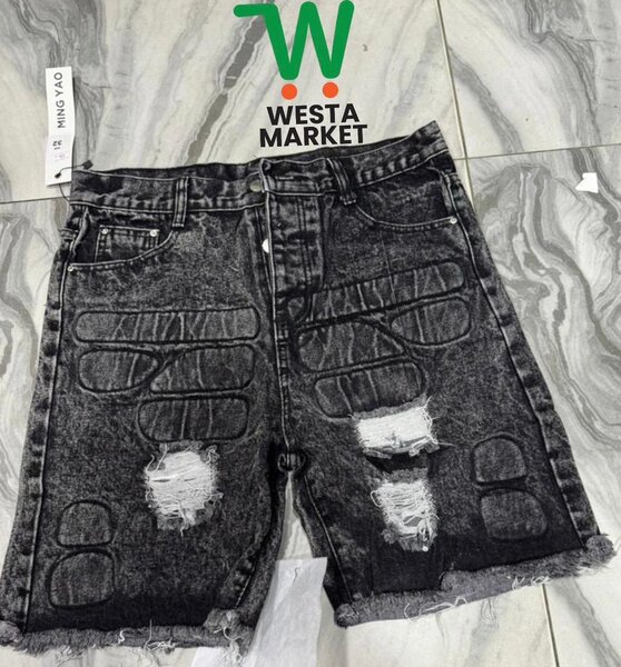 Short en jean effet déchiré