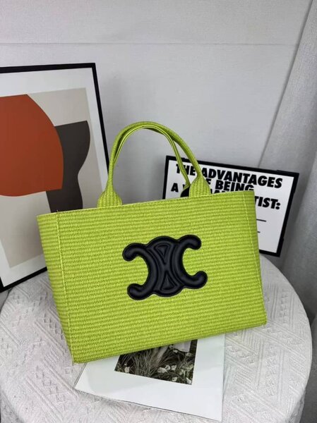 Sac à main en paille tendance