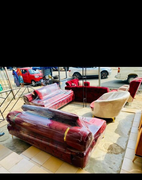 Canapé en cuir rouge 3 places